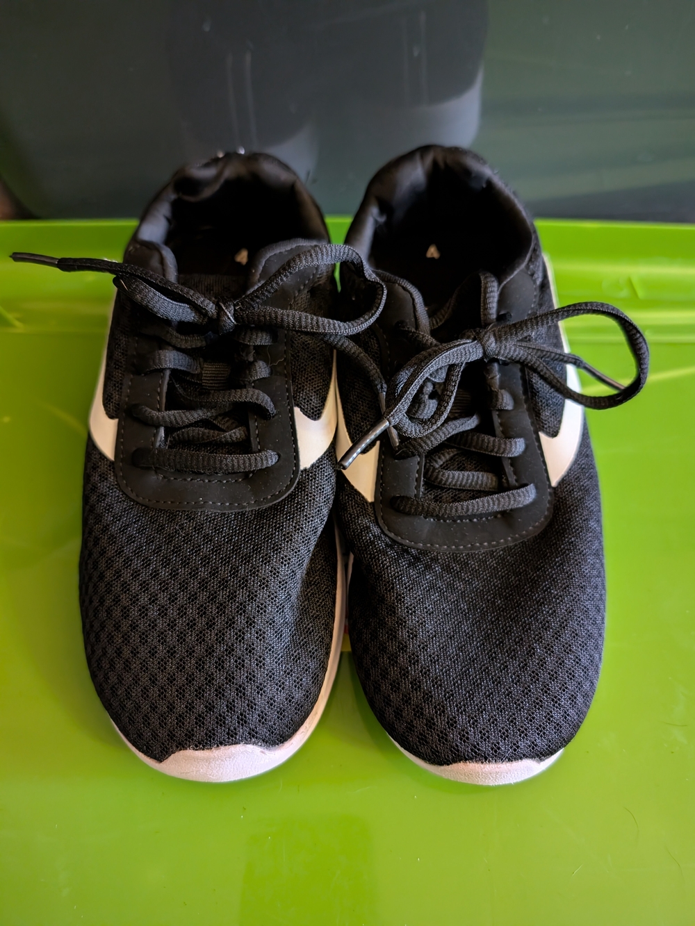 Athletic Works Boys Mesh Jogger Athletic Shoes Size 4